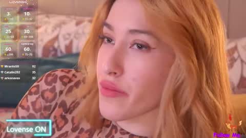 Snapshot of serena_bennet chatting on February 25, 2025, 11:44 pm Serena online show from February 25, 2025, 11:44 pm