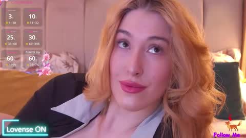 Snapshot of serena_bennet chatting on March 2, 2025, 9:11 pm Serena online show from March 2, 2025, 9:11 pm