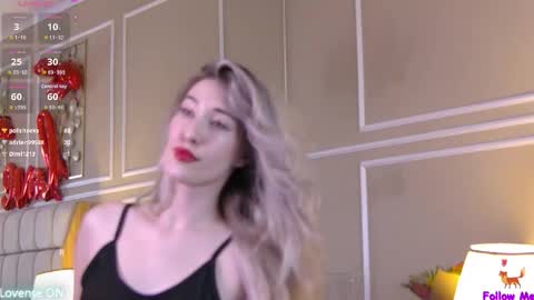 Snapshot of serena_bennet chatting on September 25, 2025, 11:03 am Serena online show from September 25, 2025, 11:03 am