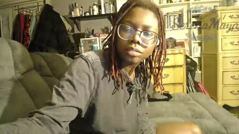 Serena Maya online show from January 20, 2025, 8:19 am