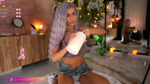 Snapshot of serene_sophiex chatting on October 21, 2025, 8:31 pm Serene Sophiex online show from October 21, 2025, 8:31 pm