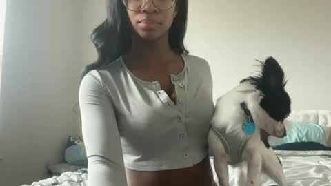 Snapshot of serenitybee chatting on March 1, 2026, 5:48 pm Serenity Bee online show from March 1, 2026, 5:48 pm