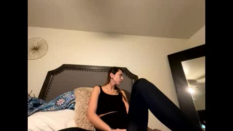 serenityroseee online show from May 21, 2026, 2:29 am