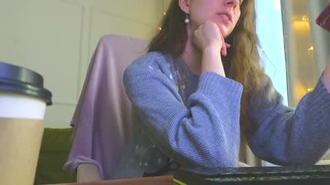 Snapshot of sereta_fin chatting on December 17, 2024, 10:23 am Hey Guys and Girls non-binary personalities Im Sereta online show from December 17, 2024, 10:23 am