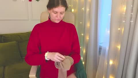 Snapshot of sereta_fin chatting on December 23, 2024, 10:53 am Hey Guys and Girls non-binary personalities Im Sereta online show from December 23, 2024, 10:53 am