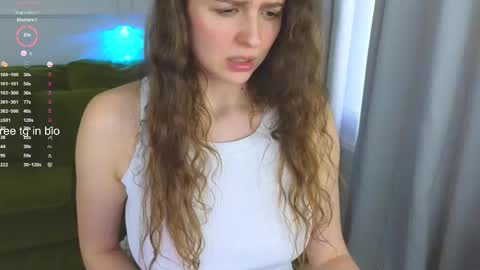 Snapshot of sereta_fin chatting on March 7, 2025, 2:01 pm Hey Guys and Girls non-binary personalities Im Sereta online show from March 7, 2025, 2:01 pm