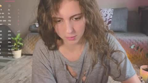 Snapshot of sereta_fin chatting on September 22, 2025, 11:45 am Hey Guys and Girls non-binary personalities Im Sereta online show from September 22, 2025, 11:45 am