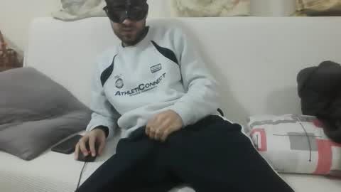 Snapshot of sero98313230 chatting on April 8, 2026, 6:02 am sero98313230 online show from April 8, 2026, 6:02 am