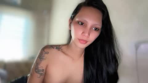 service_dolly69 online show from May 19, 2026, 2:07 am