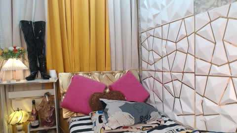 call me MILES   online show from September 16, 2025, 7:09 am