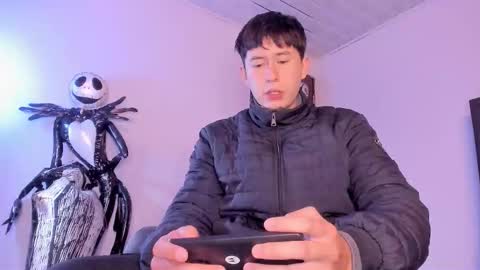 Snapshot of setsuna_10 chatting on November 22, 2025, 1:37 am david online show from November 22, 2025, 1:37 am