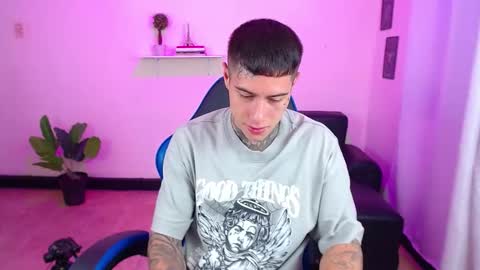 Snapshot of setthomas chatting on September 23, 2025, 2:09 pm Thomas online show from September 23, 2025, 2:09 pm