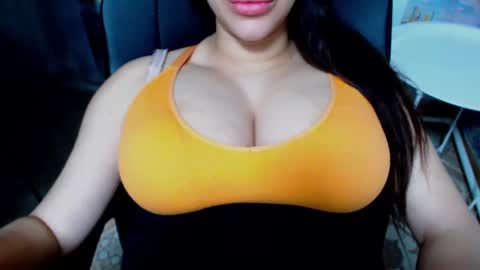 seu_cute online show from March 4, 2025, 6:39 pm