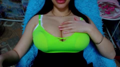 seu_cute online show from September 17, 2025, 12:07 pm