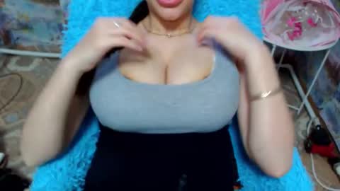 seu_cute online show from September 24, 2025, 11:02 am