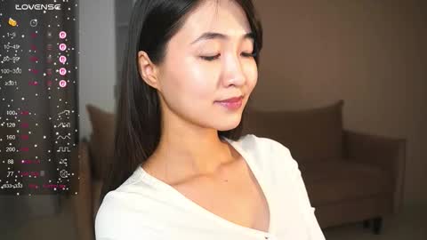 Snapshot of seulbi chatting on December 5, 2025, 10:57 am Sana online show from December 5, 2025, 10:57 am