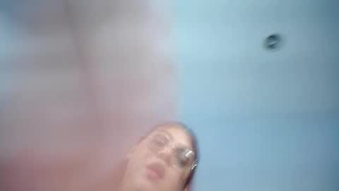 Nia Soto online show from May 27, 2026, 4:15 pm
