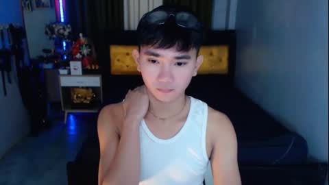 sexandroid1016 online show from November 27, 2025, 1:57 pm