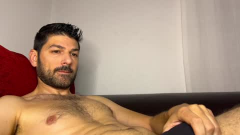 Snapshot of sexfriendch chatting on February 2, 2025, 3:10 am Lucenzo online show from February 2, 2025, 3:10 am