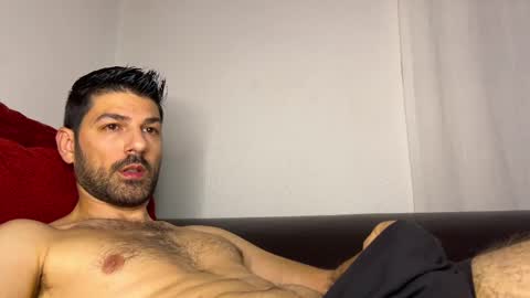 Snapshot of sexfriendch chatting on March 6, 2025, 4:30 am Lucenzo online show from March 6, 2025, 4:30 am