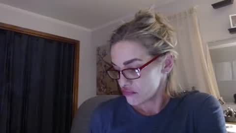 Snapshot of sexi_chrisly chatting on December 20, 2025, 2:40 am Sexi Chrisly online show from December 20, 2025, 2:40 am