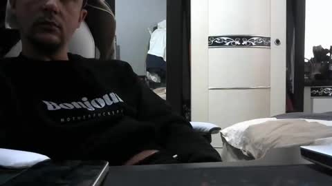 Snapshot of sexmachine34 chatting on February 15, 2025, 12:54 pm EGE online show from February 15, 2025, 12:54 pm