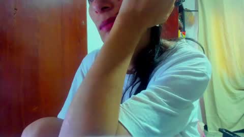 sexmilkdirty online show from May 19, 2026, 8:59 pm
