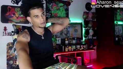 Snapshot of sexo_aharon chatting on October 18, 2025, 4:48 am Aharon ravelo online show from October 18, 2025, 4:48 am
