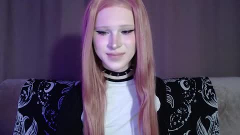 Snapshot of sexpired_princess chatting on March 15, 2026, 5:02 am Nextdoor Princess online show from March 15, 2026, 5:02 am