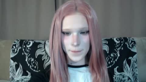Snapshot of sexpired_princess chatting on April 8, 2026, 10:04 am Nextdoor Princess online show from April 8, 2026, 10:04 am
