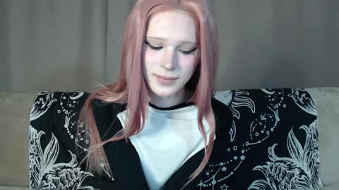 Snapshot of sexpired_princess chatting on April 10, 2026, 6:07 am Nextdoor Princess online show from April 10, 2026, 6:07 am