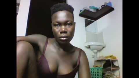 Snapshot of sexqueen02 chatting on January 25, 2025, 3:19 am sexqueen02 online show from January 25, 2025, 3:19 am