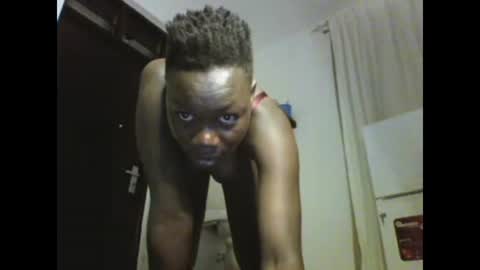 Snapshot of sexqueen02 chatting on January 26, 2025, 12:26 am sexqueen02 online show from January 26, 2025, 12:26 am