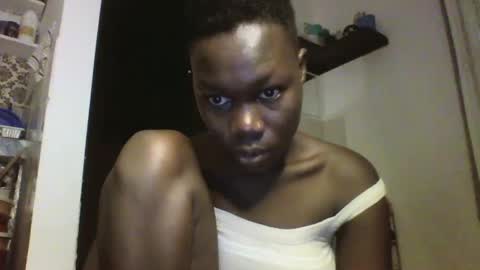 Snapshot of sexqueen02 chatting on January 27, 2025, 3:58 am sexqueen02 online show from January 27, 2025, 3:58 am