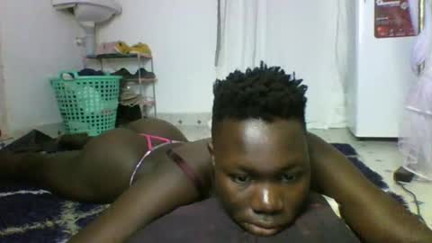 Snapshot of sexqueen02 chatting on January 29, 2025, 9:44 am sexqueen02 online show from January 29, 2025, 9:44 am