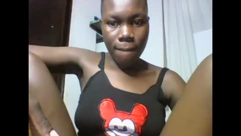 Snapshot of sexqueen02 chatting on January 30, 2025, 5:09 am sexqueen02 online show from January 30, 2025, 5:09 am