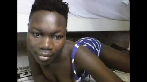 Snapshot of sexqueen02 chatting on February 17, 2025, 12:48 pm sexqueen02 online show from February 17, 2025, 12:48 pm