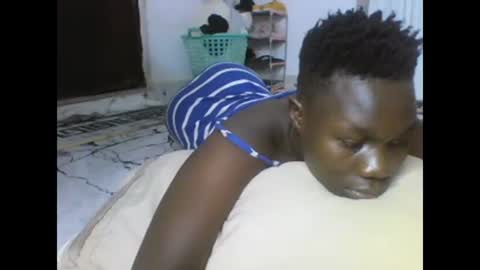 Snapshot of sexqueen02 chatting on February 17, 2025, 11:09 pm sexqueen02 online show from February 17, 2025, 11:09 pm