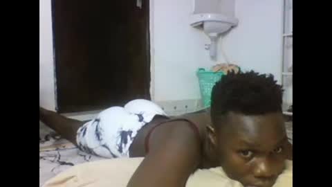 Snapshot of sexqueen02 chatting on February 23, 2025, 11:25 pm sexqueen02 online show from February 23, 2025, 11:25 pm