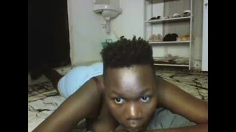 Snapshot of sexqueen02 chatting on February 28, 2025, 10:06 pm sexqueen02 online show from February 28, 2025, 10:06 pm