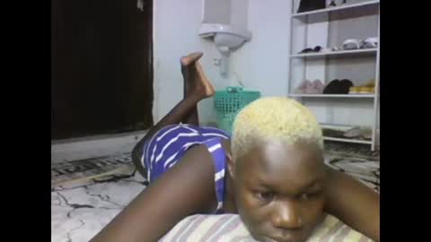 Snapshot of sexqueen02 chatting on March 3, 2025, 12:48 pm sexqueen02 online show from March 3, 2025, 12:48 pm