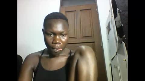 Snapshot of sexqueen02 chatting on October 26, 2025, 5:52 pm sexqueen02 online show from October 26, 2025, 5:52 pm