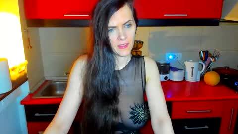 Snapshot of sexqueen1111 chatting on January 16, 2026, 12:20 pm sexqueen1111 online show from January 16, 2026, 12:20 pm