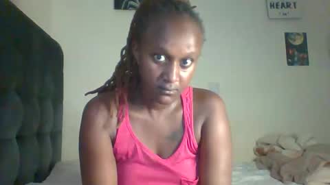 Snapshot of sexsy_sally chatting on February 18, 2026, 1:01 am sexsysally online show from February 18, 2026, 1:01 am