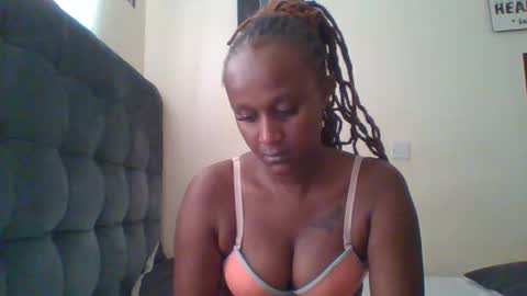 Snapshot of sexsy_sally chatting on February 24, 2026, 8:01 am sexsysally online show from February 24, 2026, 8:01 am