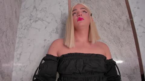 Snapshot of sexual_desiress chatting on January 14, 2025, 10:02 pm shantall IG candy charms09 online show from January 14, 2025, 10:02 pm