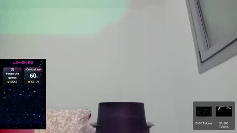 Snapshot of sexual_queen chatting on October 22, 2025, 4:13 am Marilyn online show from October 22, 2025, 4:13 am