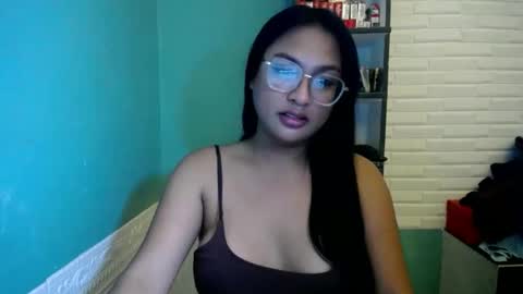 Snapshot of sexuallyattractive_mae chatting on May 24, 2026, 4:06 am sexuallyattractive_mae online show from May 24, 2026, 4:06 am