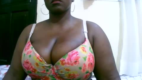 sexxi_ebony online show from September 10, 2025, 2:22 am