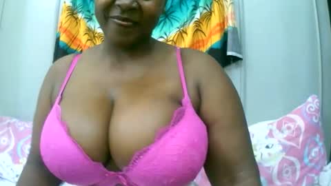 sexxi_ebony online show from November 30, 2025, 4:49 am
